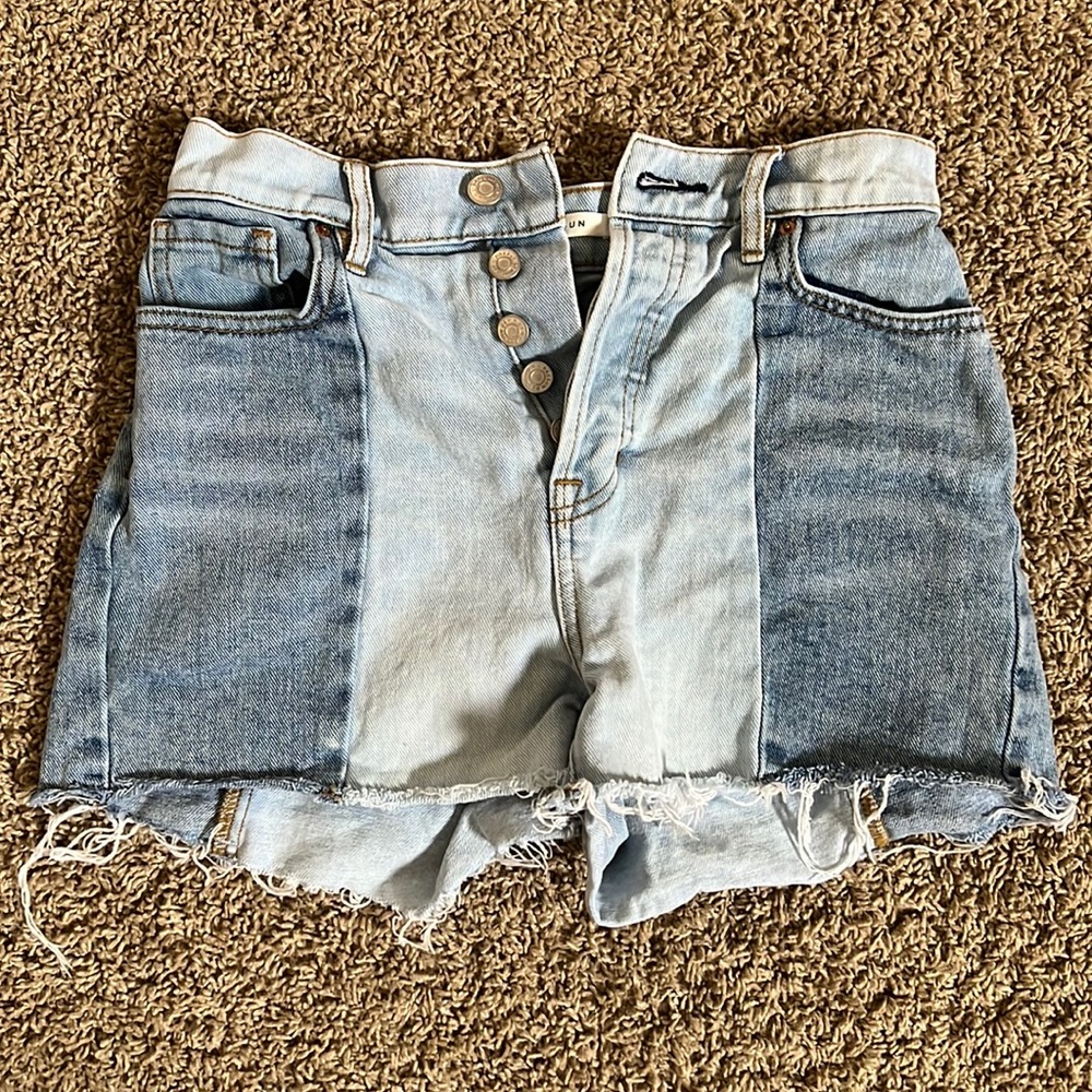 PACSUN high rise icon short-high waist size 25 denim jean shorts w frayed bottom